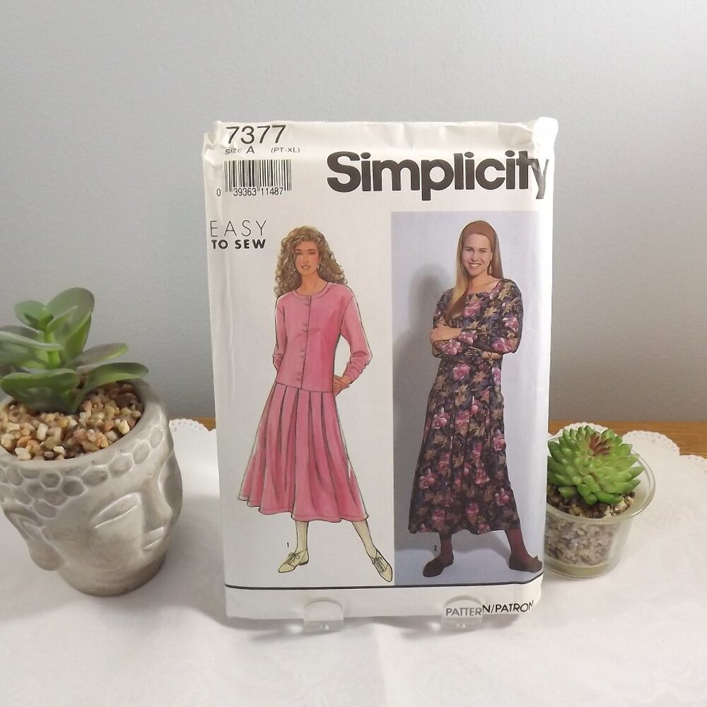 Simplicity Sewing Pattern 7377 Dress with Bodice Variations